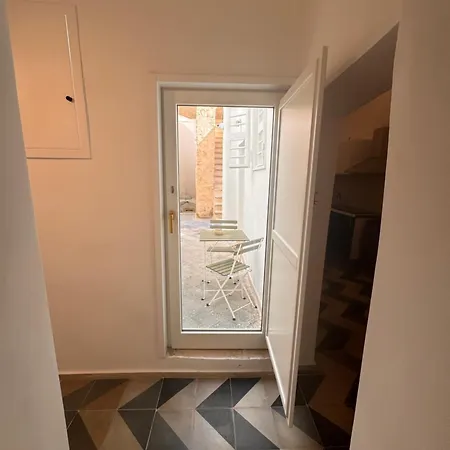 アパート La Casa Nel Borgo バーリ